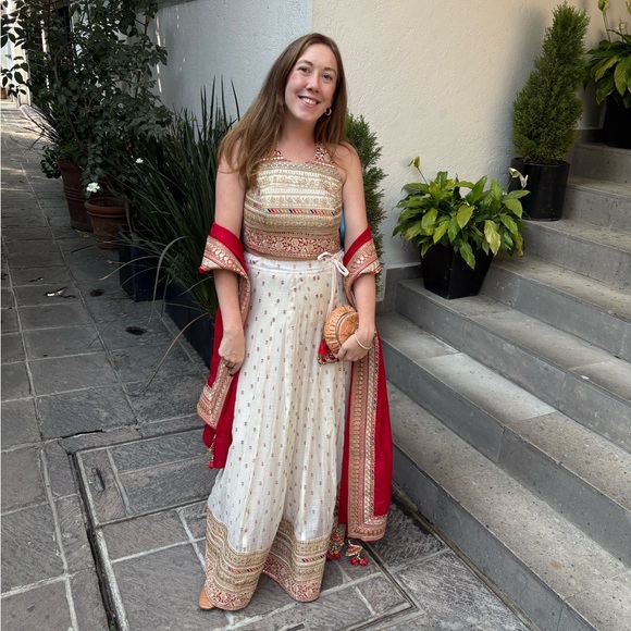 Meet your Posher, Devin - Picture 1 of 1